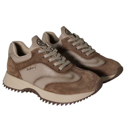 women court shoes