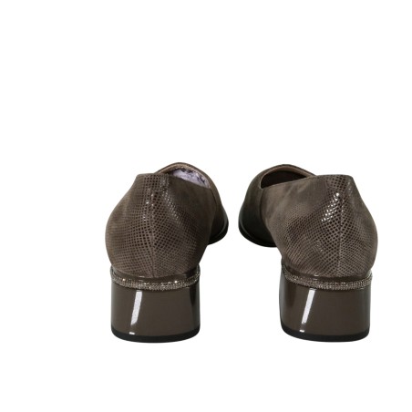 women court shoes