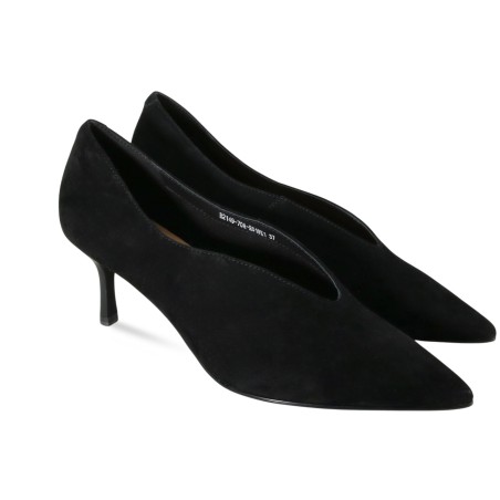 women court shoes