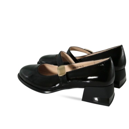 women court shoes