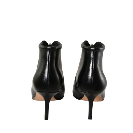 women leisure shoes