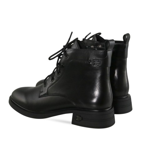 Moteriški aulinukai