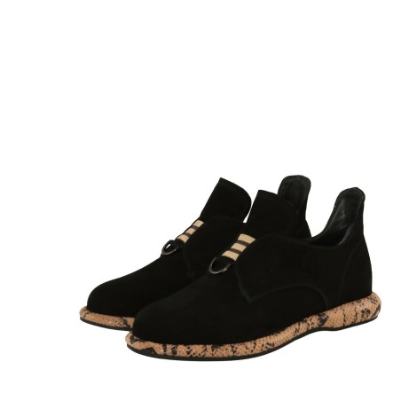 women court shoes