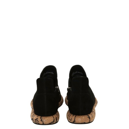 women court shoes