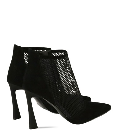 women court shoes