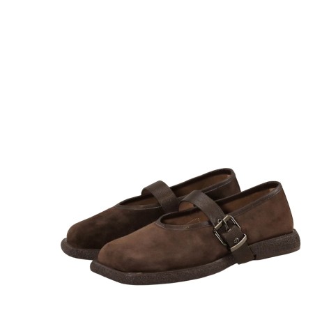 women court shoes