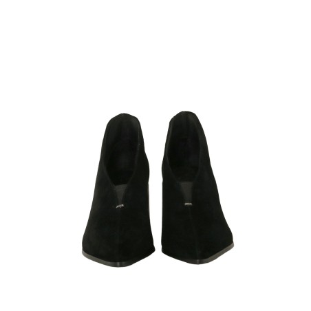 women court shoes
