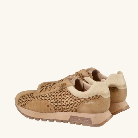 women leisure shoes
