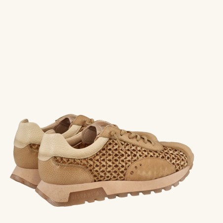 women leisure shoes