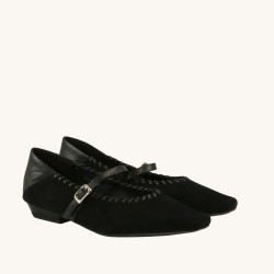 women court shoes