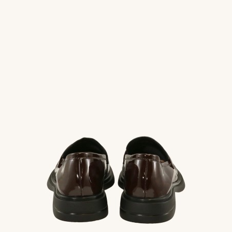 women court shoes