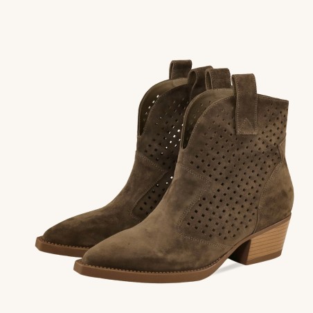 women court shoes