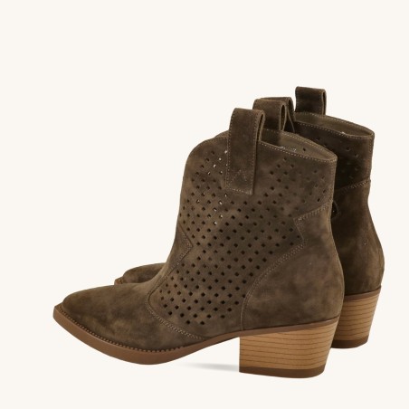 women court shoes