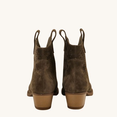 women court shoes