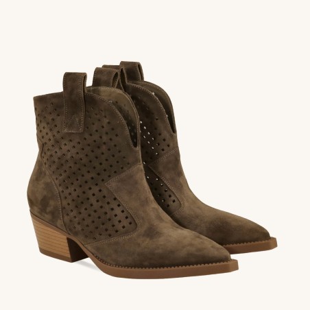 women court shoes
