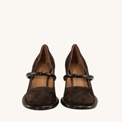 women court shoes