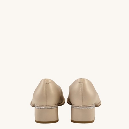 women court shoes
