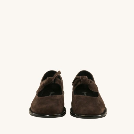 women court shoes