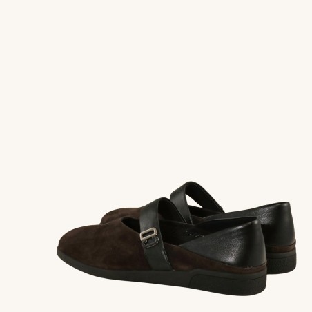 women court shoes