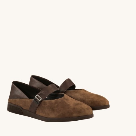 women court shoes