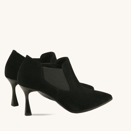 women court shoes