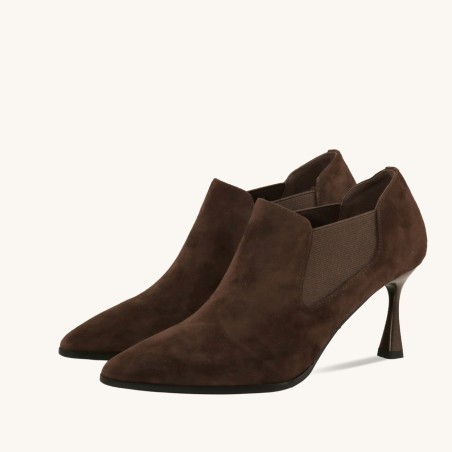 women court shoes