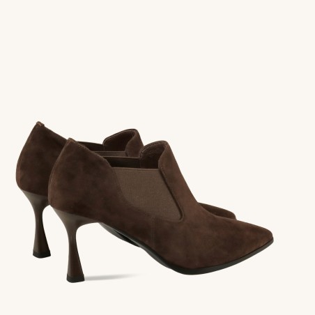 women court shoes