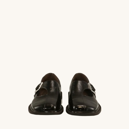 women court shoes