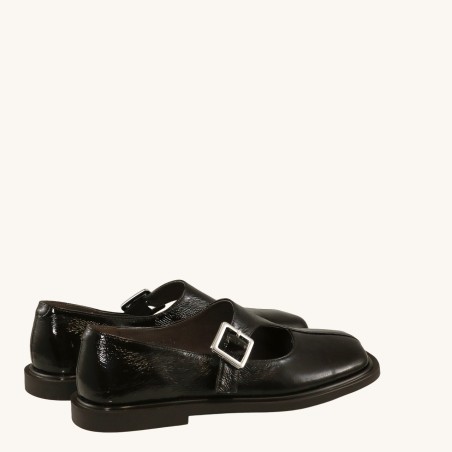 women court shoes