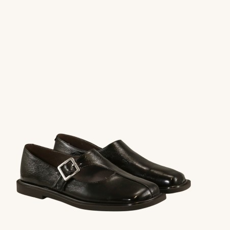 women court shoes