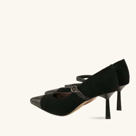 women court shoes