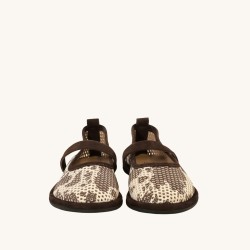 women leisure shoes