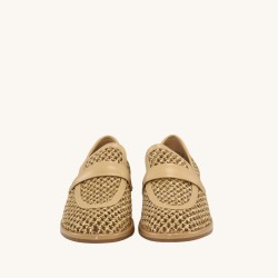 women leisure shoes