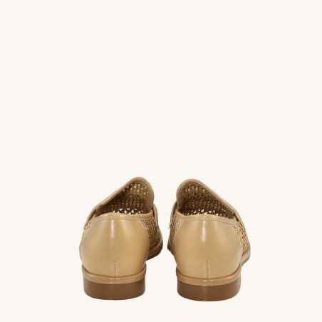 women leisure shoes