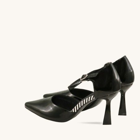women leisure shoes