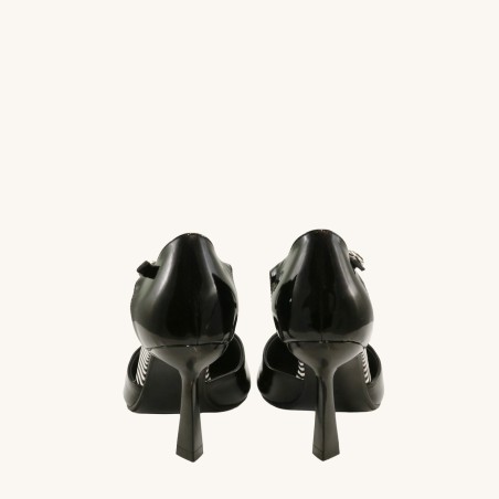 women leisure shoes
