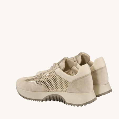 women leisure shoes