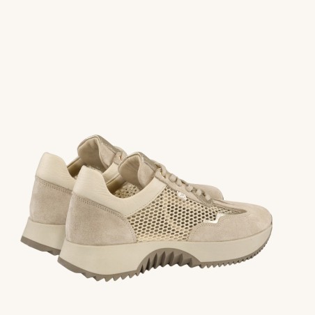 women leisure shoes