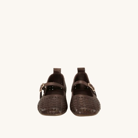 women leisure shoes