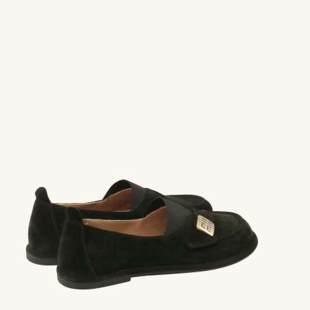 women court shoes