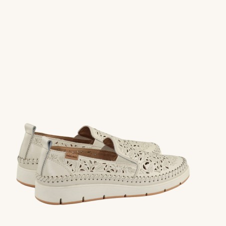 women leisure shoes