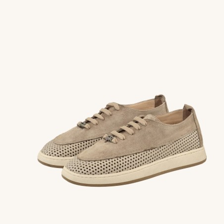 women leisure shoes