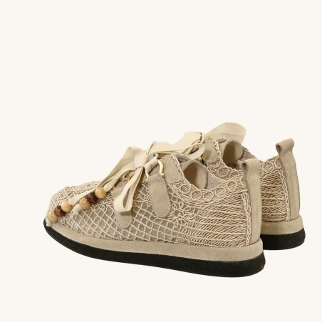 women leisure shoes