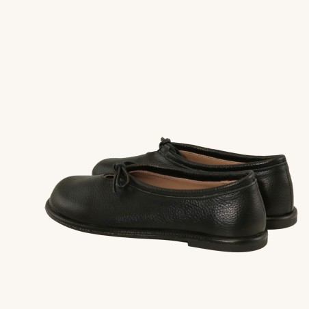women court shoes
