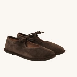 women court shoes