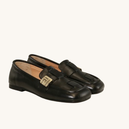 women court shoes