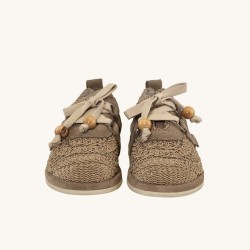 women leisure shoes