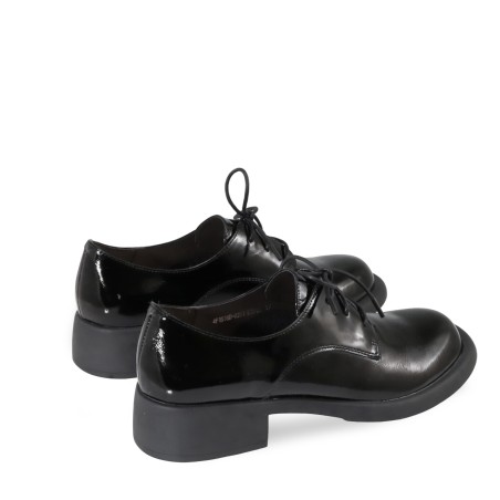 women court shoes