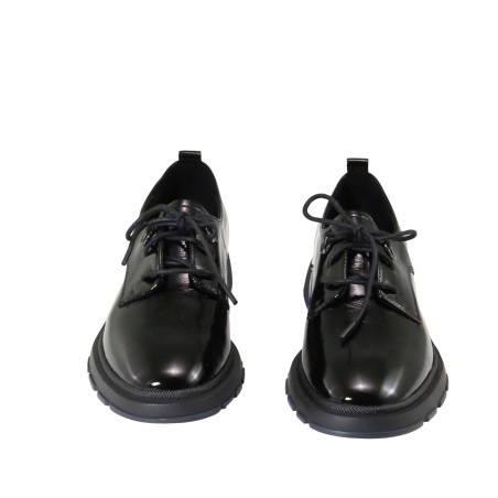 women court shoes