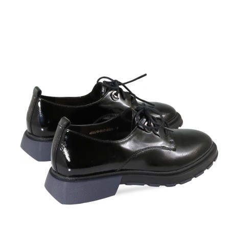 women court shoes